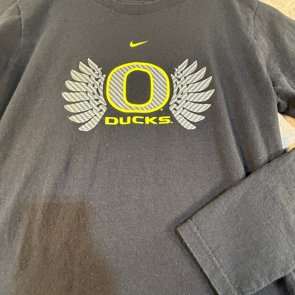 Nike Oregon Ducks Long Sleeve Shirt Black Graphic Tee Mens Small NCAA Fan Gear - Picture 3 of 4